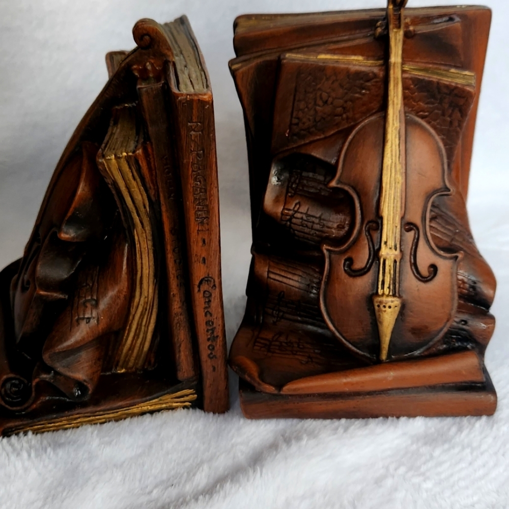 1964 Universal Statuary Corp Brown w Gold Gilding Bookends Paganini/Violin NICE
